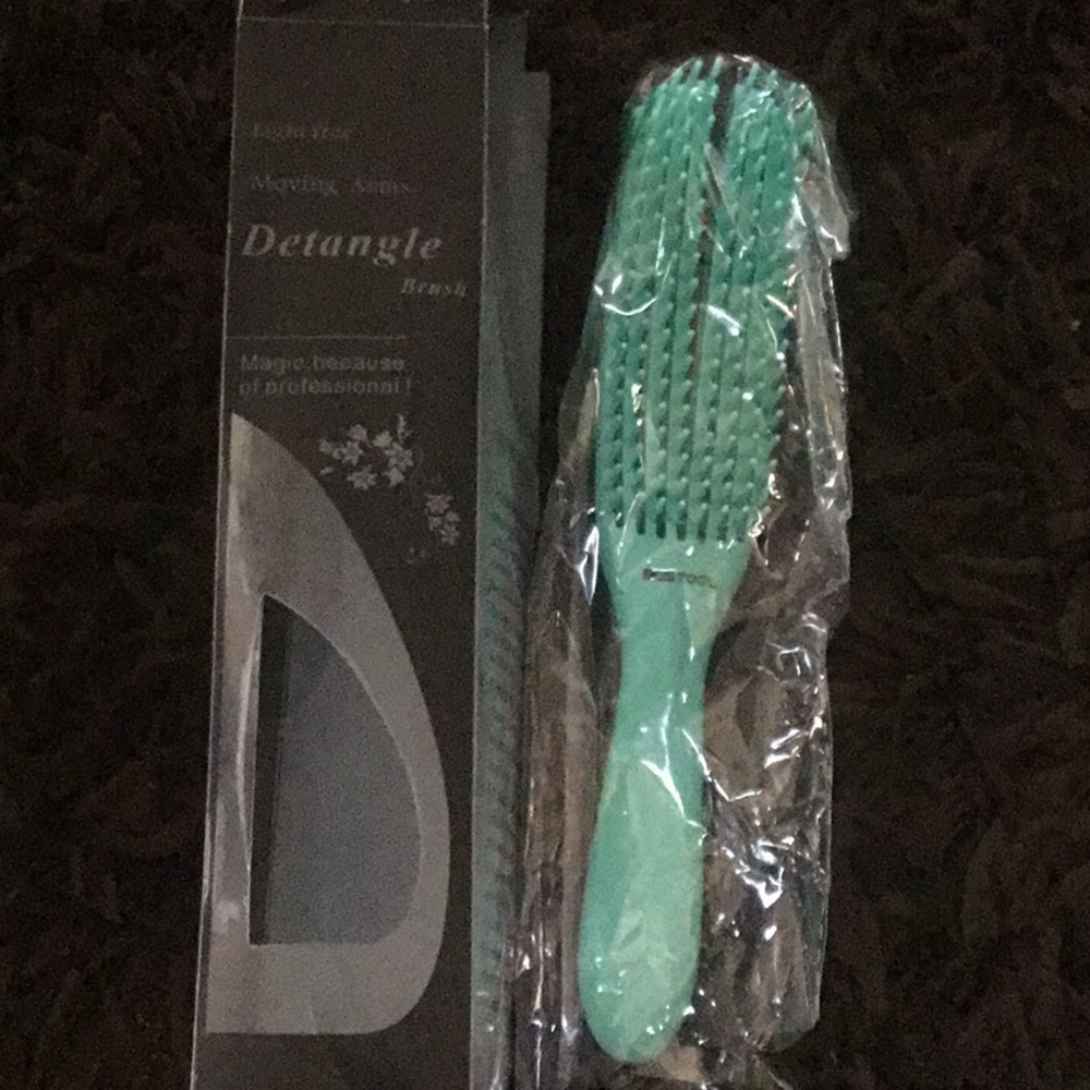 detangling hair Brush All Hair types, wet or dry ~ moving arms ~ new